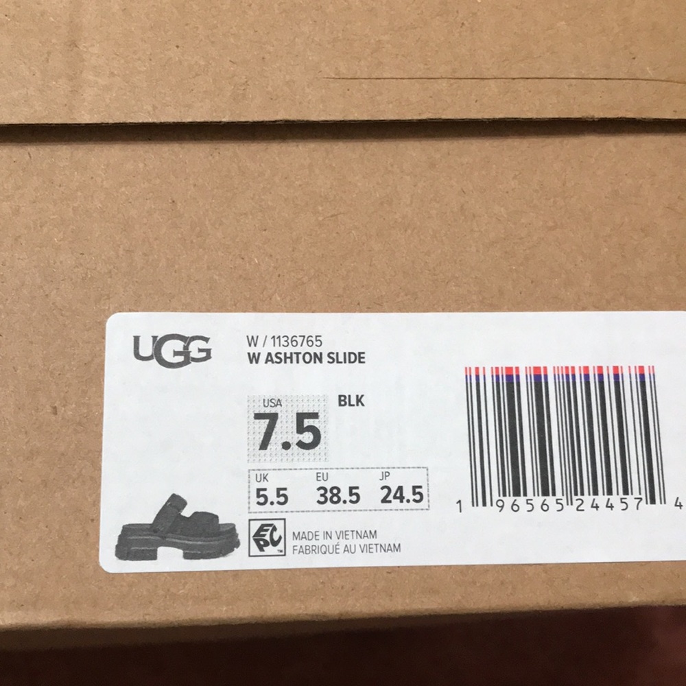 UGG brand new shoes with Velcro black - Picture 15 of 17